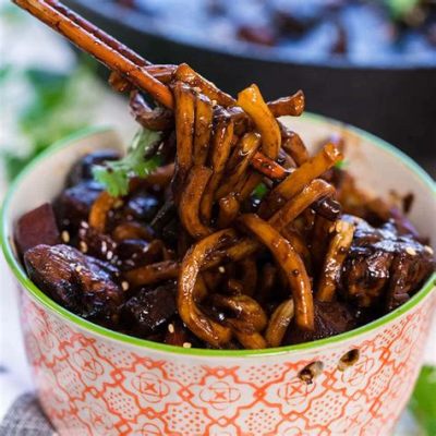  【黒豆麺】濃厚な黒豆スープとコシのある麺が織り成す、至福の一杯！