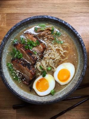  滋 boilers 濃厚なだしと弾力のある麺の組み合わせが織りなす、至高の一杯！